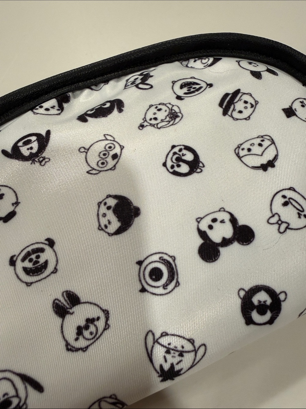 Disney Tsum Tsum Mickey Mouse Cosmetic Bag 2 Piece Set NWT - Picture 7 of 8